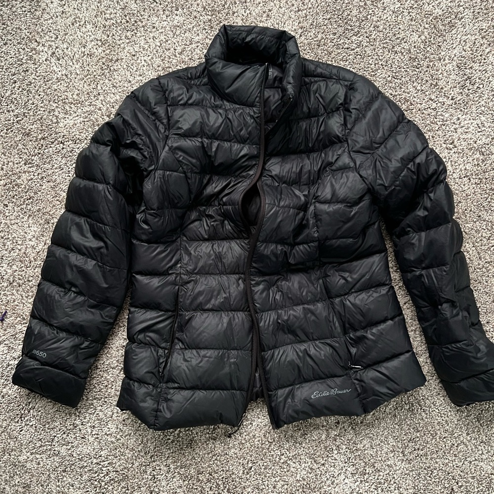Eddie Bauer women’s puffy jacket